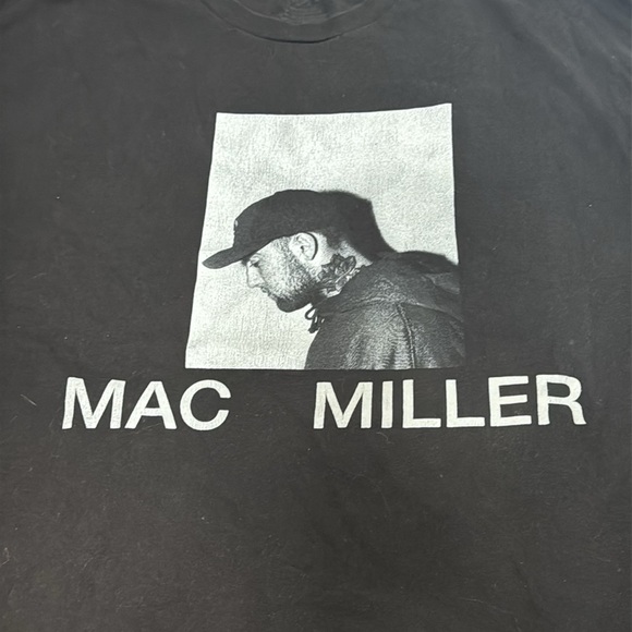 Mac Miller Black Graphic T-Shirt with his image as graphic size XXL  licensed - Picture 4 of 11